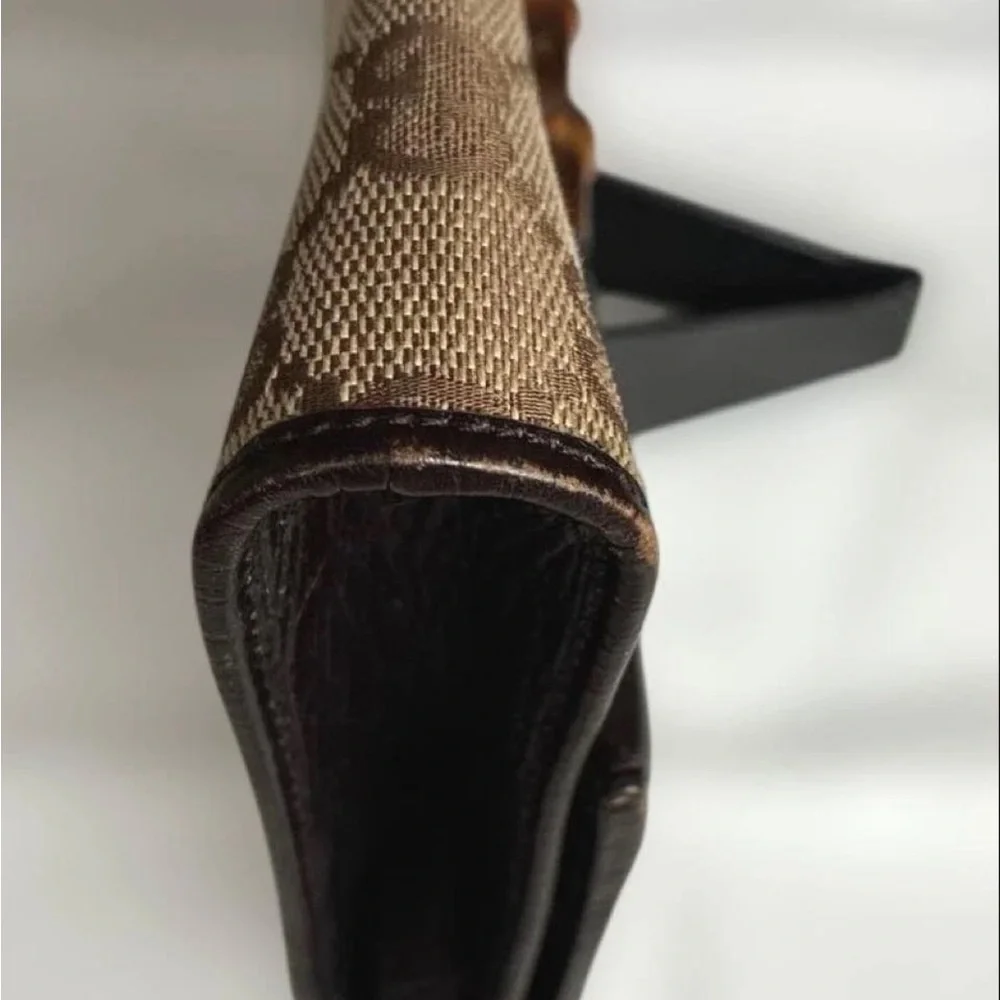 Gucci Beige and Brown Crossbody Bag - Picture 6 of 16